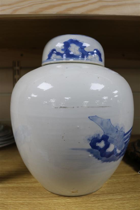 A Chinese blue and white jar and cover, 19th century